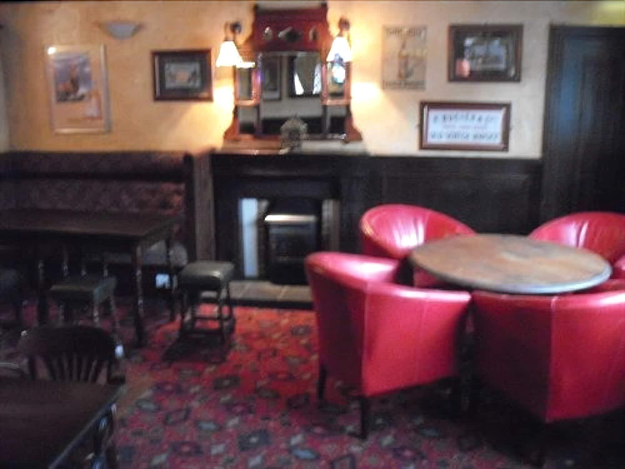 The Bridge Inn Tillicoultry ภายนอก รูปภาพ