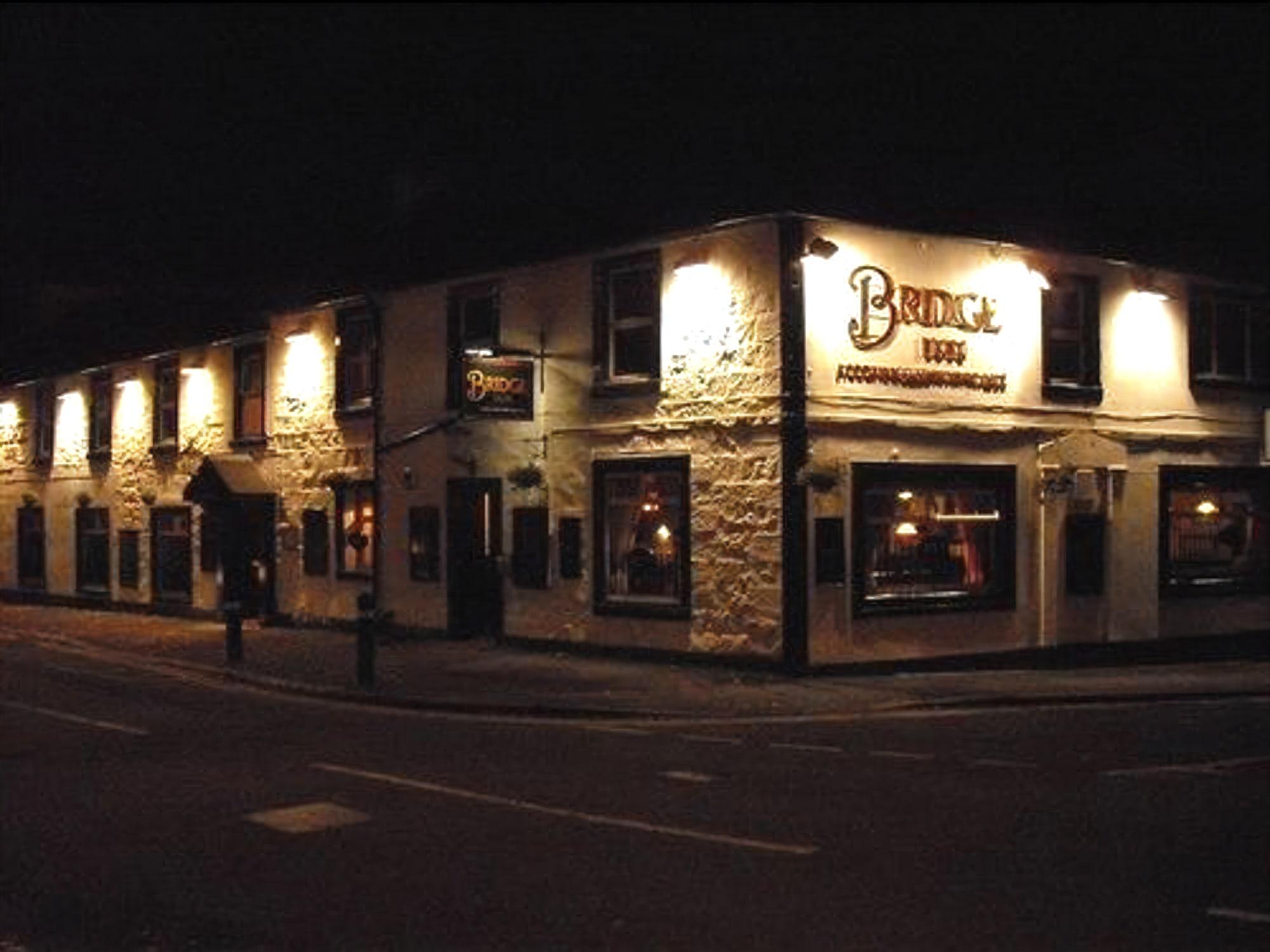 The Bridge Inn Tillicoultry ภายนอก รูปภาพ